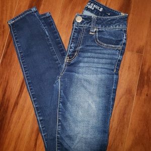 *SOLD*American Eagle Hi Rise skinny sz 00